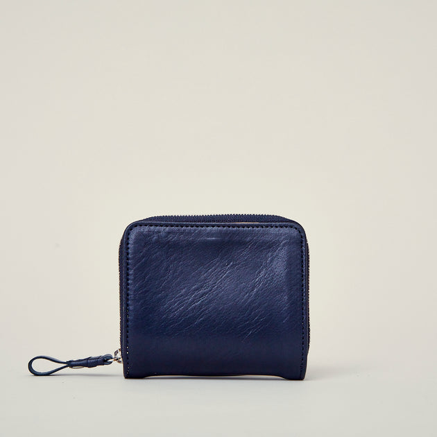 WALLET – cornelian taurus by daisuke iwanaga