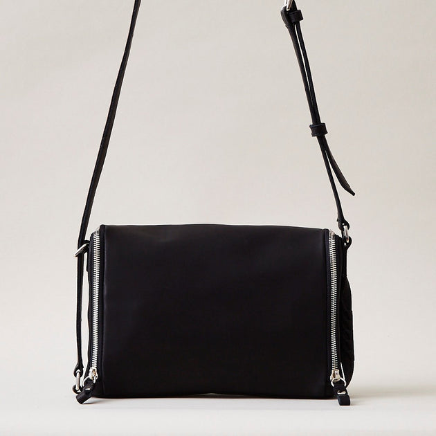 Cornelian Taurus by daisuke iwanaga バック MINI SHOULDER BAG – cornelian taurus by daisuke iwanaga