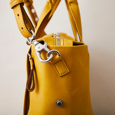 2021年春夏コレクション　slide tote / H COW 販売開始のお知らせ
