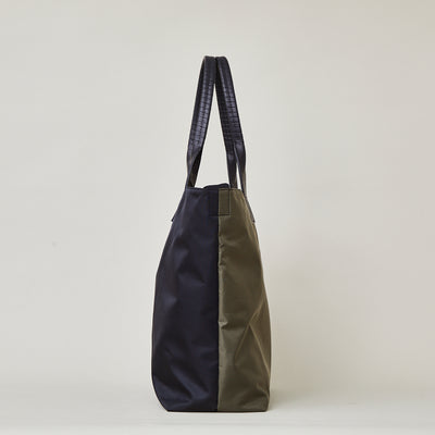 Two colors of PACK TOTE SUPER, which were sold out, have arrived.