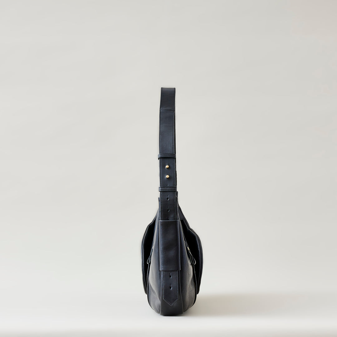 special cross shoulder / co23fwsc010 / cow leather – cornelian taurus by  daisuke iwanaga