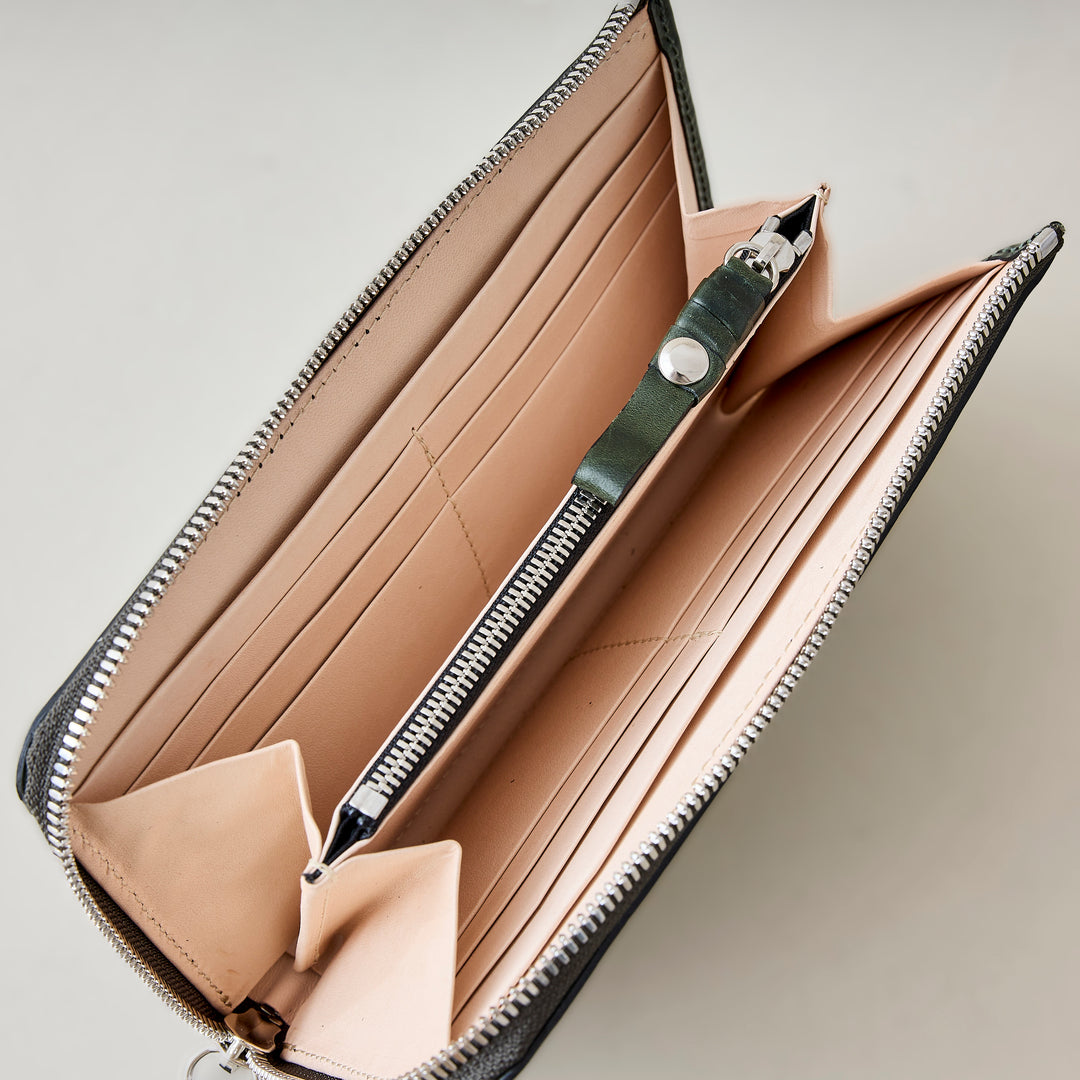 tower wallet / co15sstw010a / cordovan – cornelian taurus by
