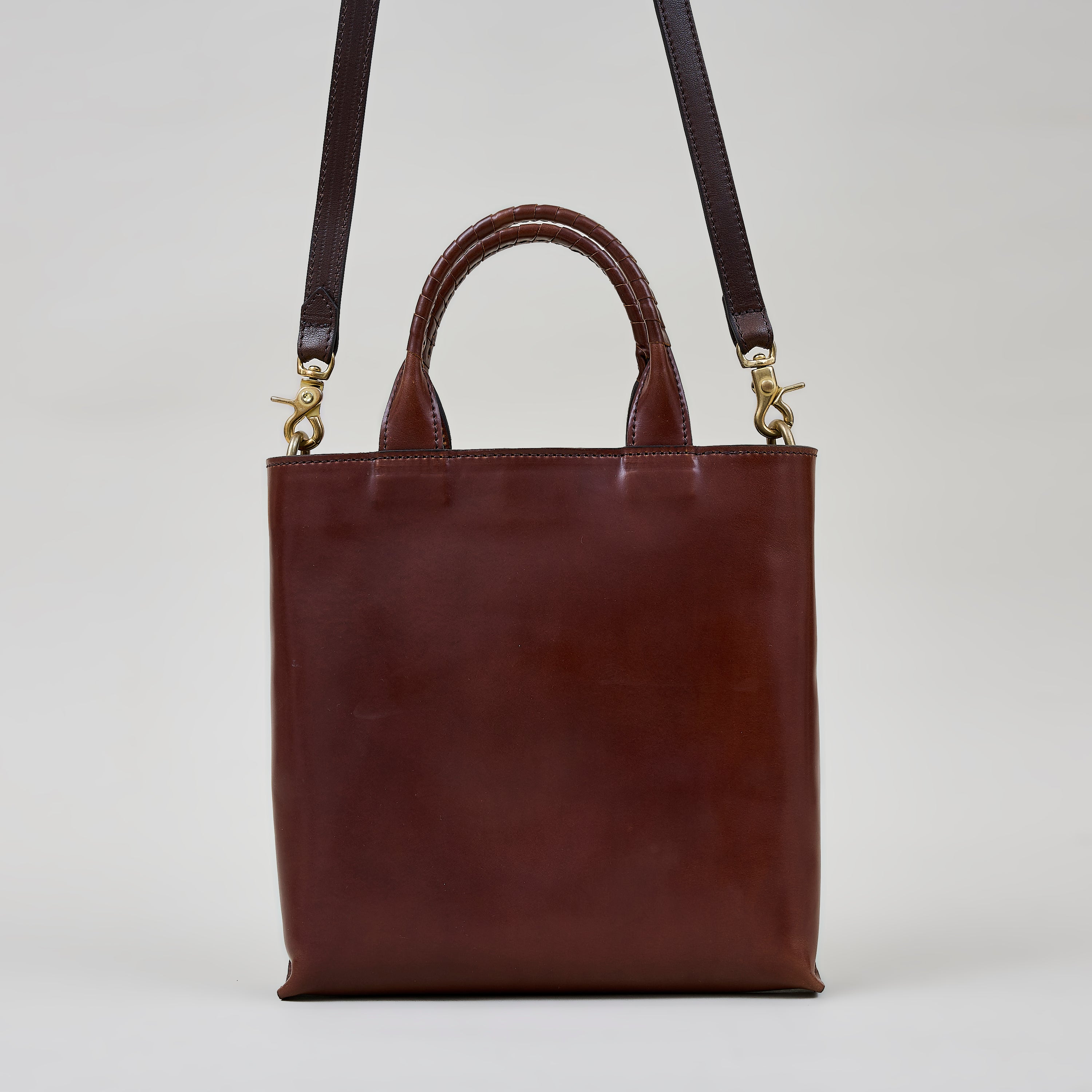 【人気】cornelian taurusトートバッグレザー本革　メンズブラウン系 人気】cornelian taurusトートバッグレザー本革 メンズブラウン