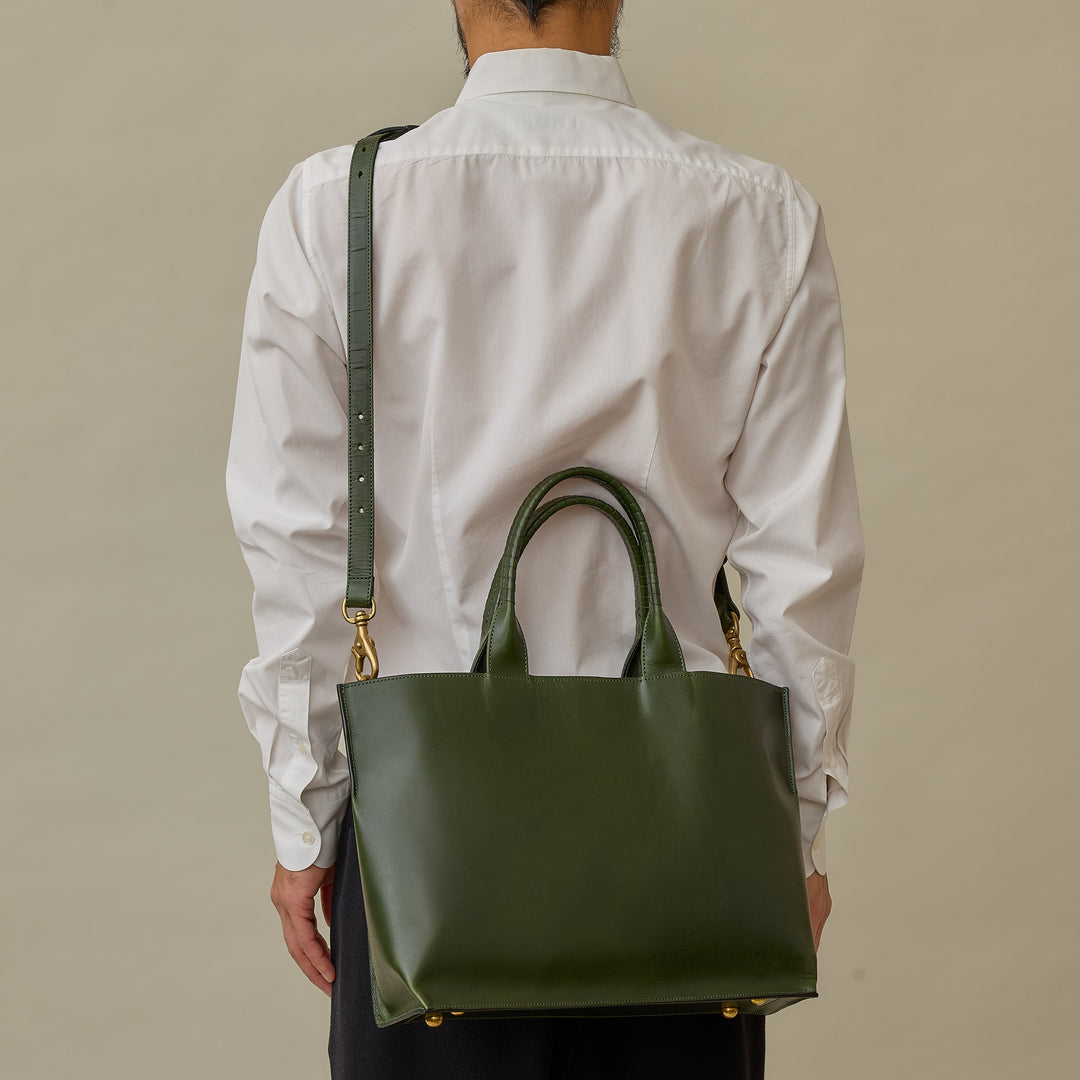 trace tote M / co25sstt060 / D.Veal KIP leather – cornelian