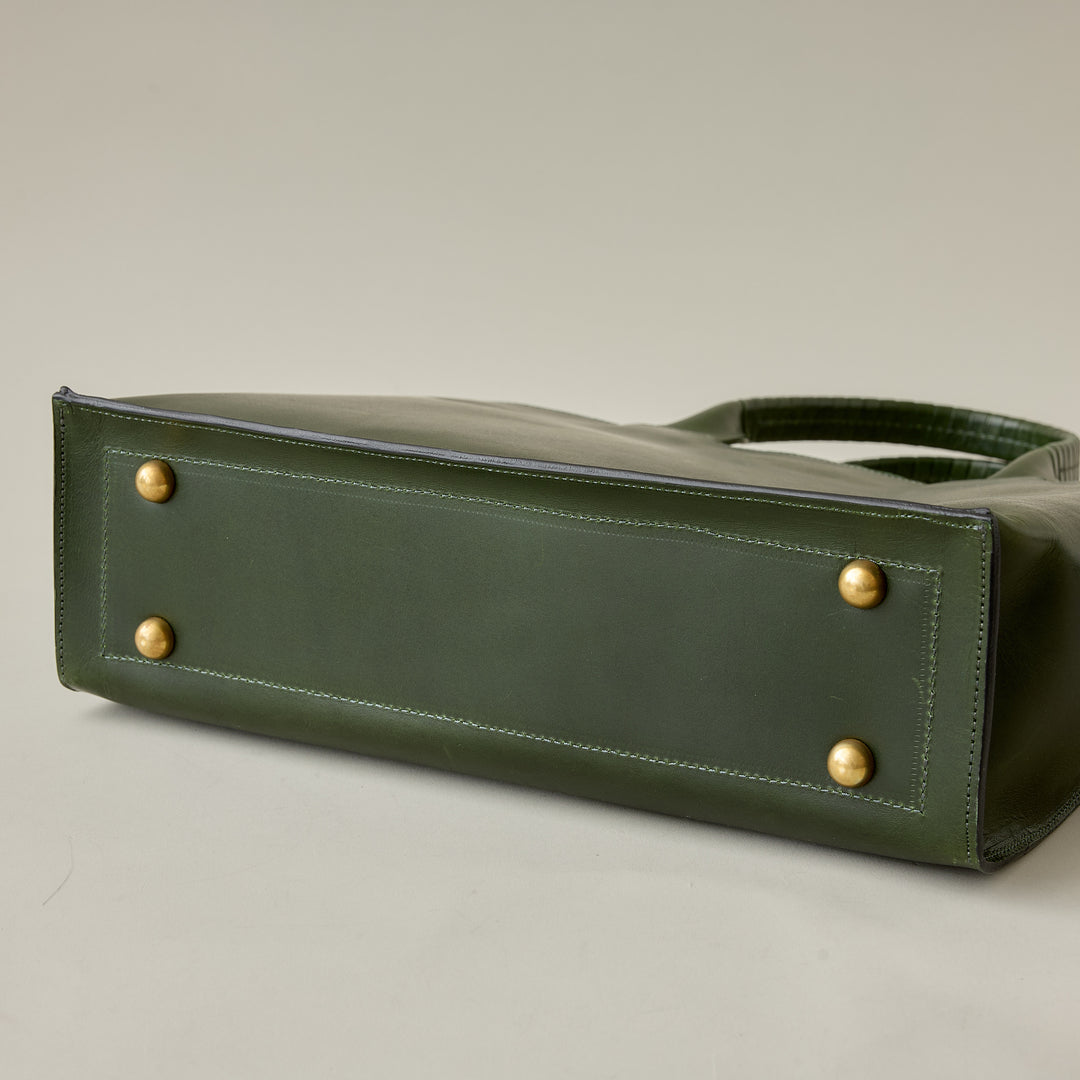 trace tote M / co25sstt060 / D.Veal KIP leather – cornelian