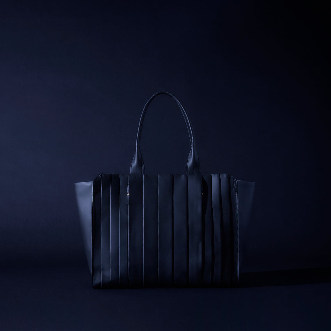 wave tote L / co26sswt010 / tea husk leather(cow leather