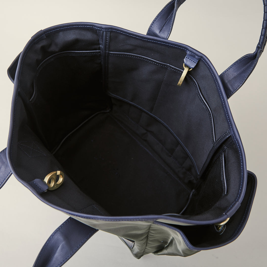 tool tote M / co22sstt020 / R Nylon*H cow leather