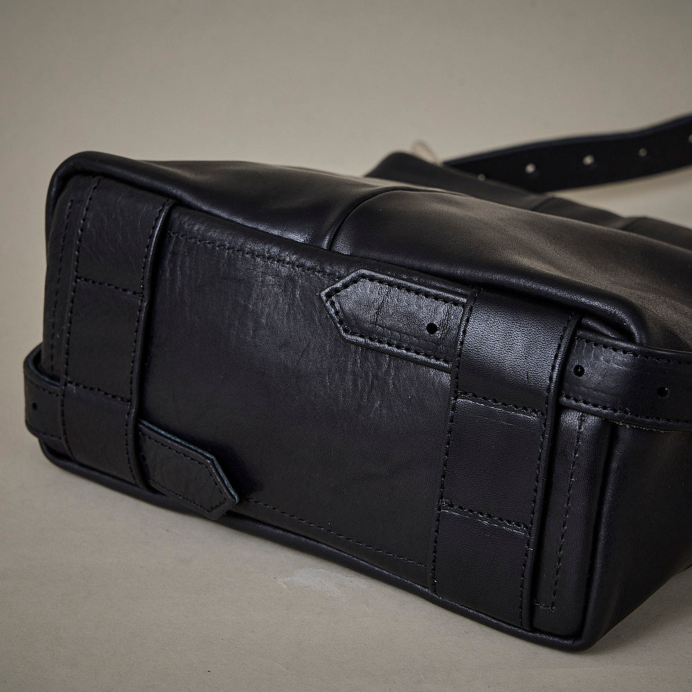 parallel shoulder S / co22fwpss030 / cow leather – cornelian parallel shoulder S / co22fwpss030 / cow leather – cornelian