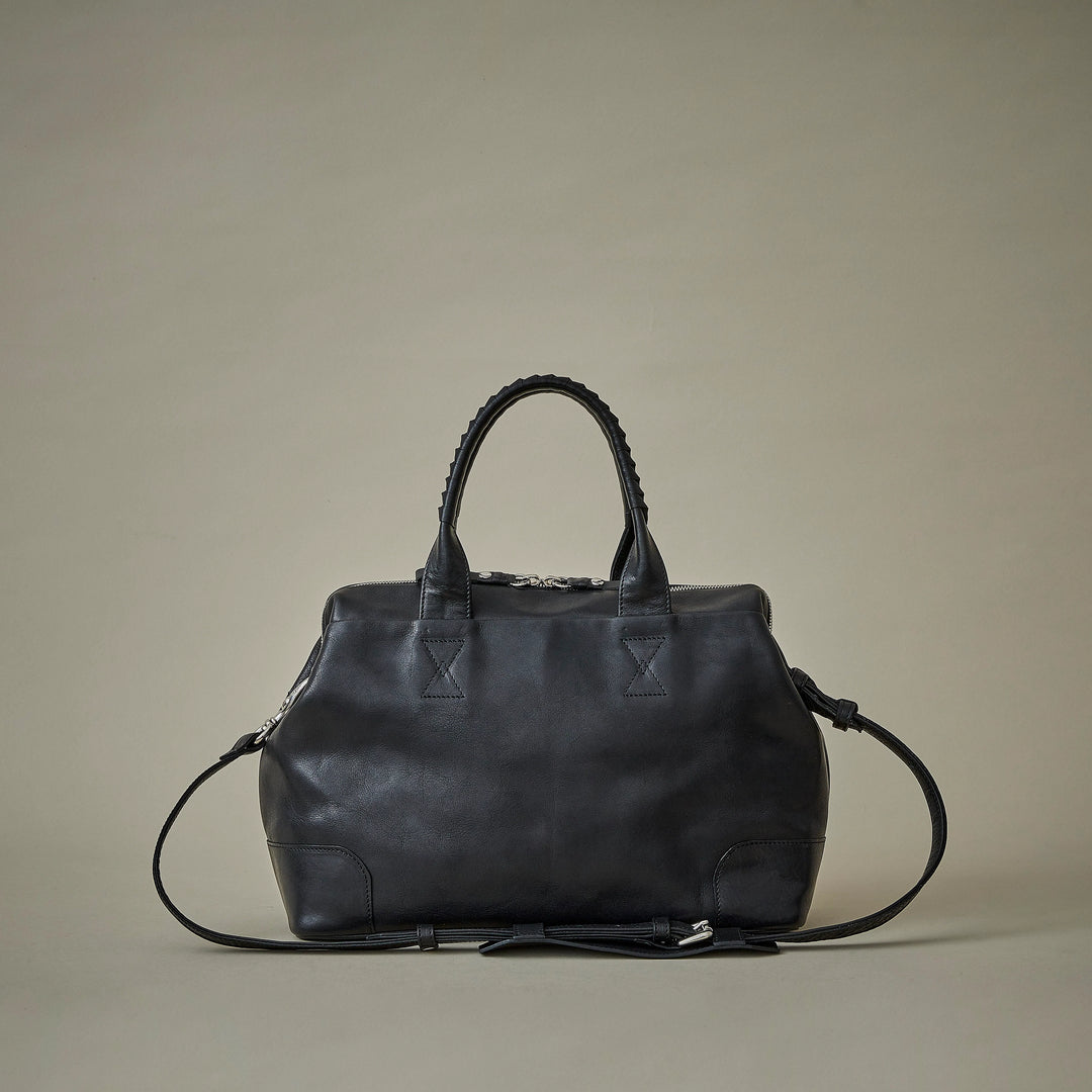 ガブスレザーバック 2209081437_1080x.webp?v=1673336847