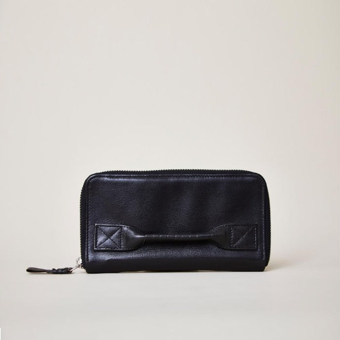 コーネリアンタウラス Pommel wallet レザーウォレット 長財布 黒 pommel wallet M / co21fwpm010 / cow leather – cornelian taurus by