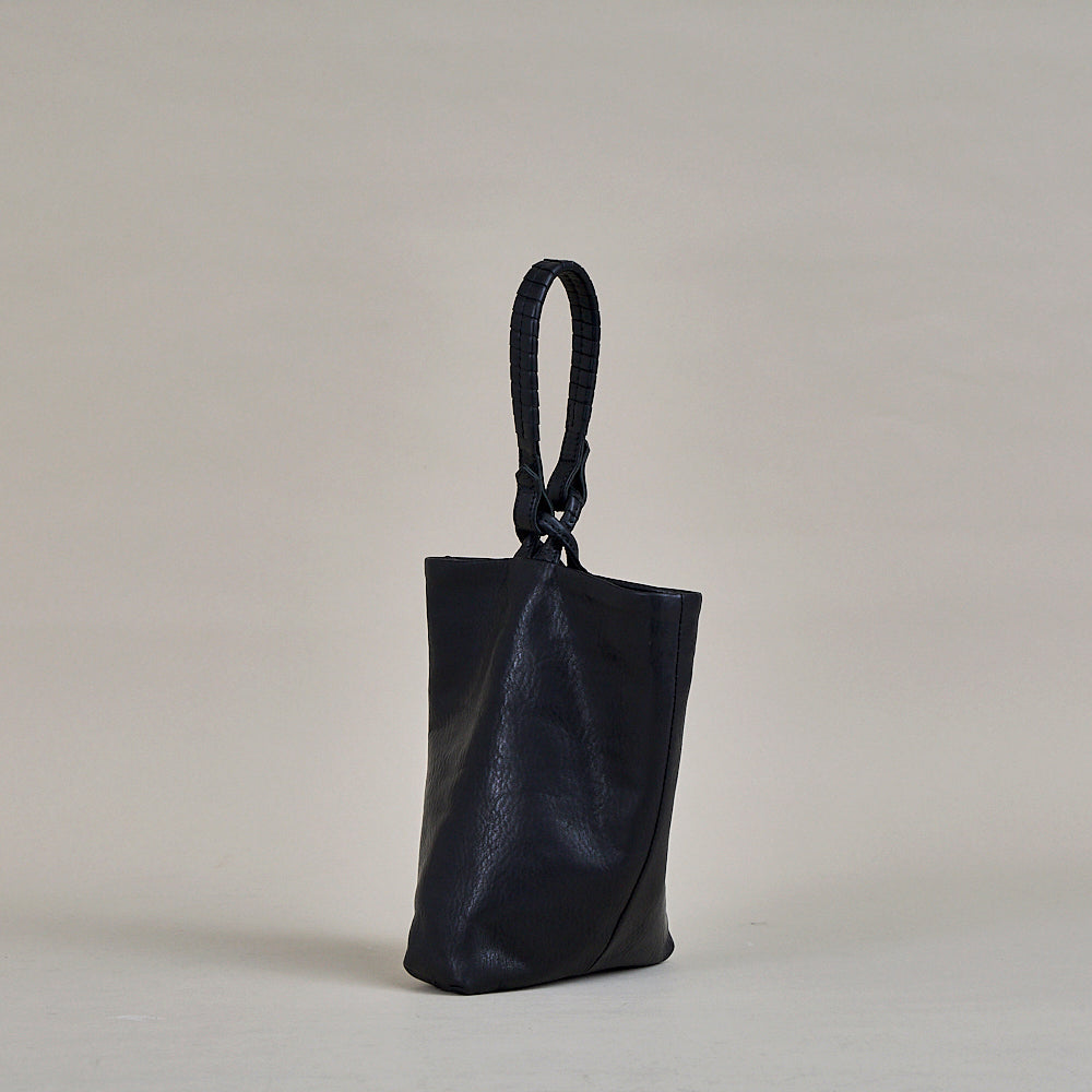 cornelian taurus by daisuke iwanaga trace tote L ブラック